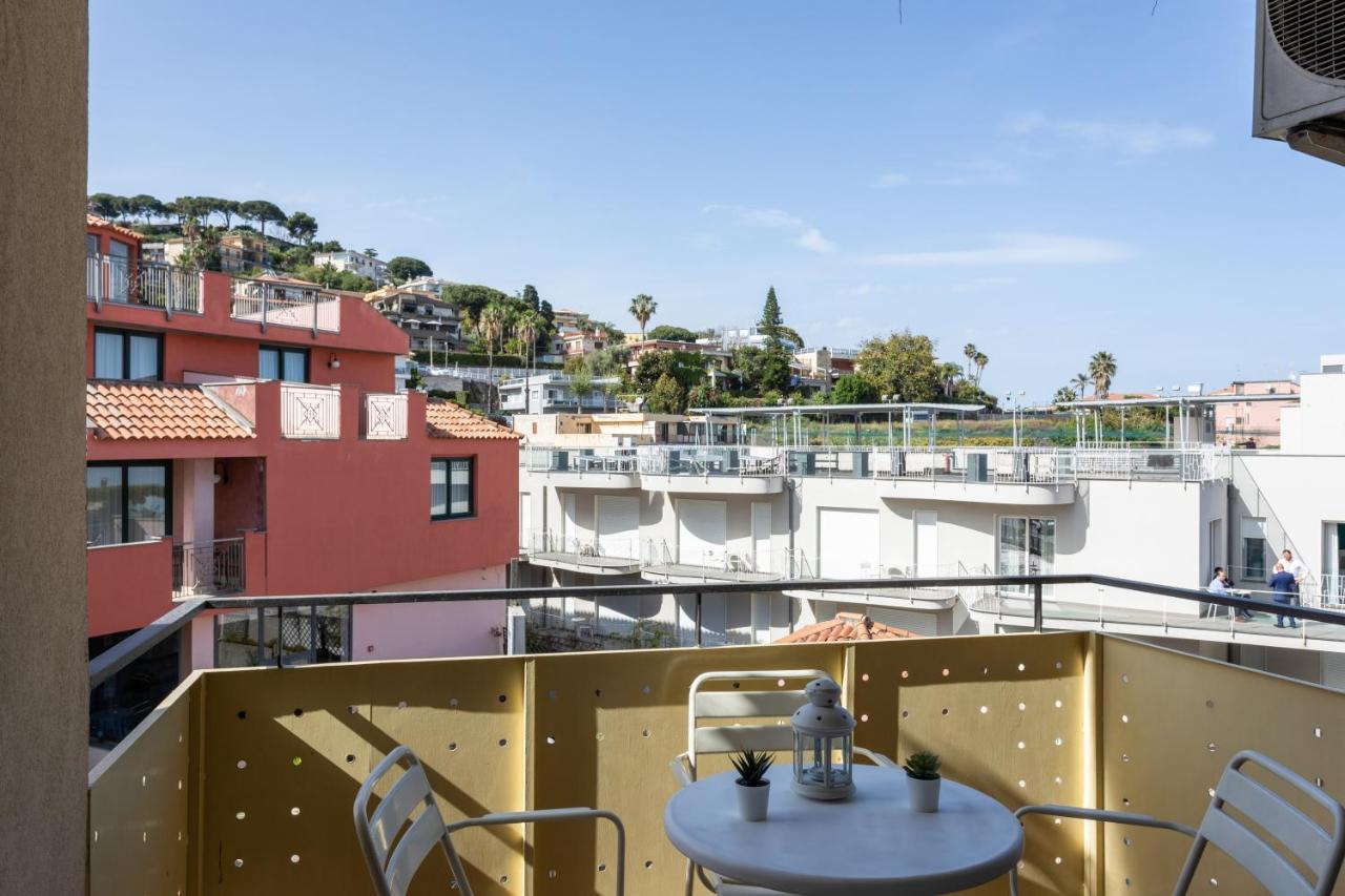 Aci Castello Seaview Apartment With Parking Exterior photo