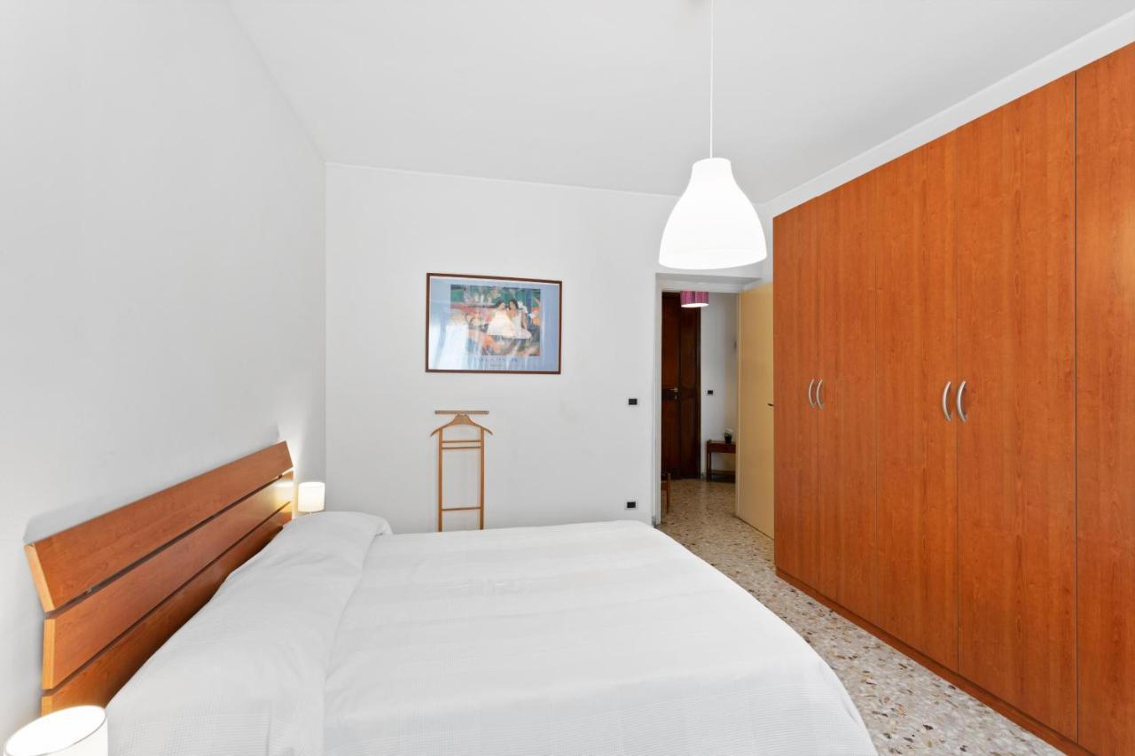 Aci Castello Seaview Apartment With Parking Exterior photo